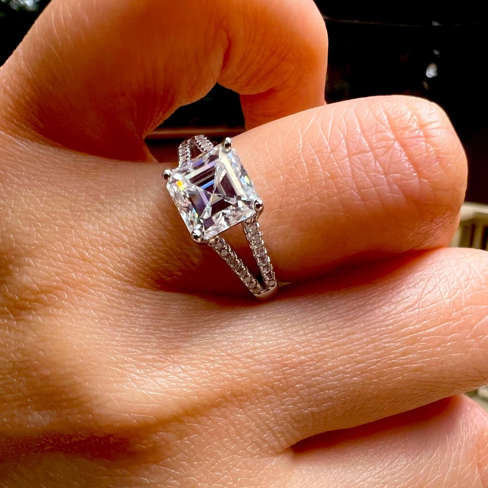 Brand New Moissanite Asscher Cut 2CT Ring 18K White Gold Plated Sterling Silver